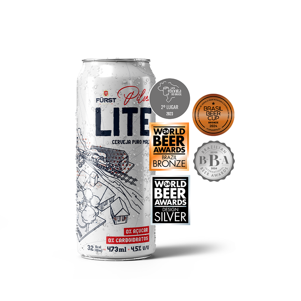 Lata FÜRST Pilsen LITE 473ml ao lado das medalhas World Beer Awards, Brasil Beer Cup e Brazilian Beer Awards